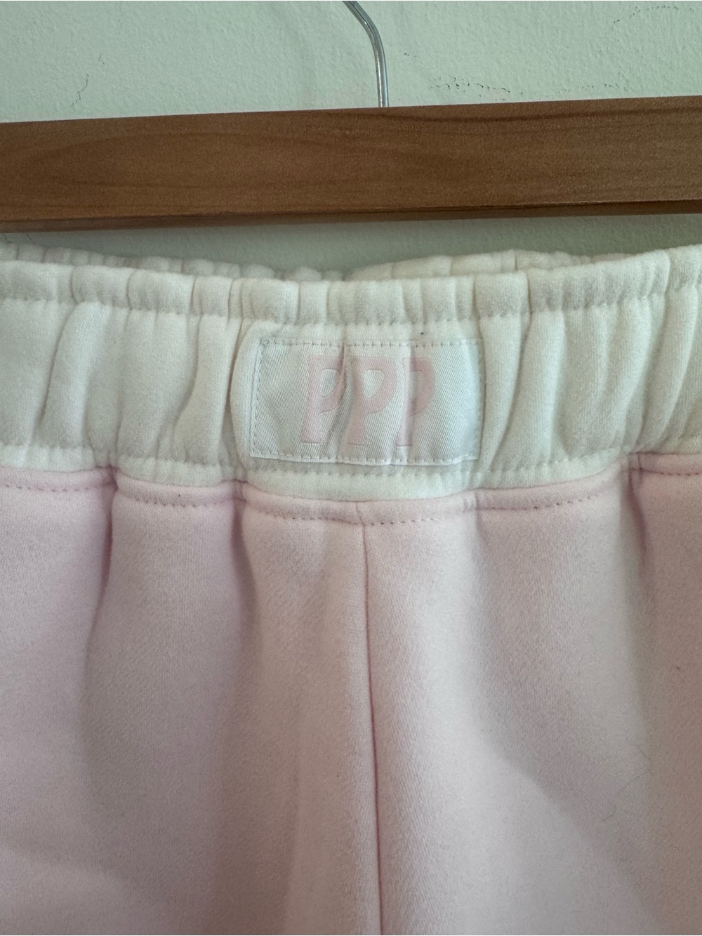 Pink palm puff daydream foldover short in angel pink medium nwt - Picture 3 of 6